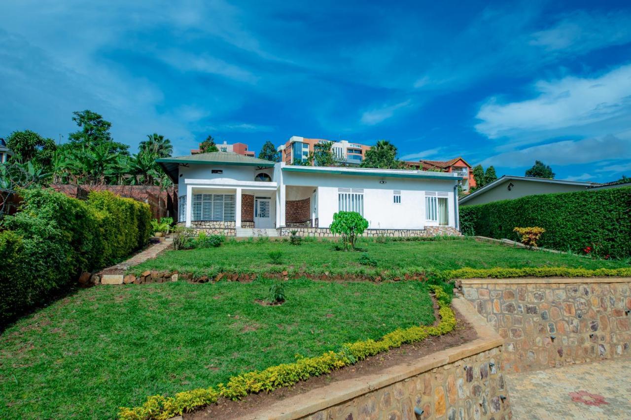 Nazareth Guest House คิกาลี ภายนอก รูปภาพ