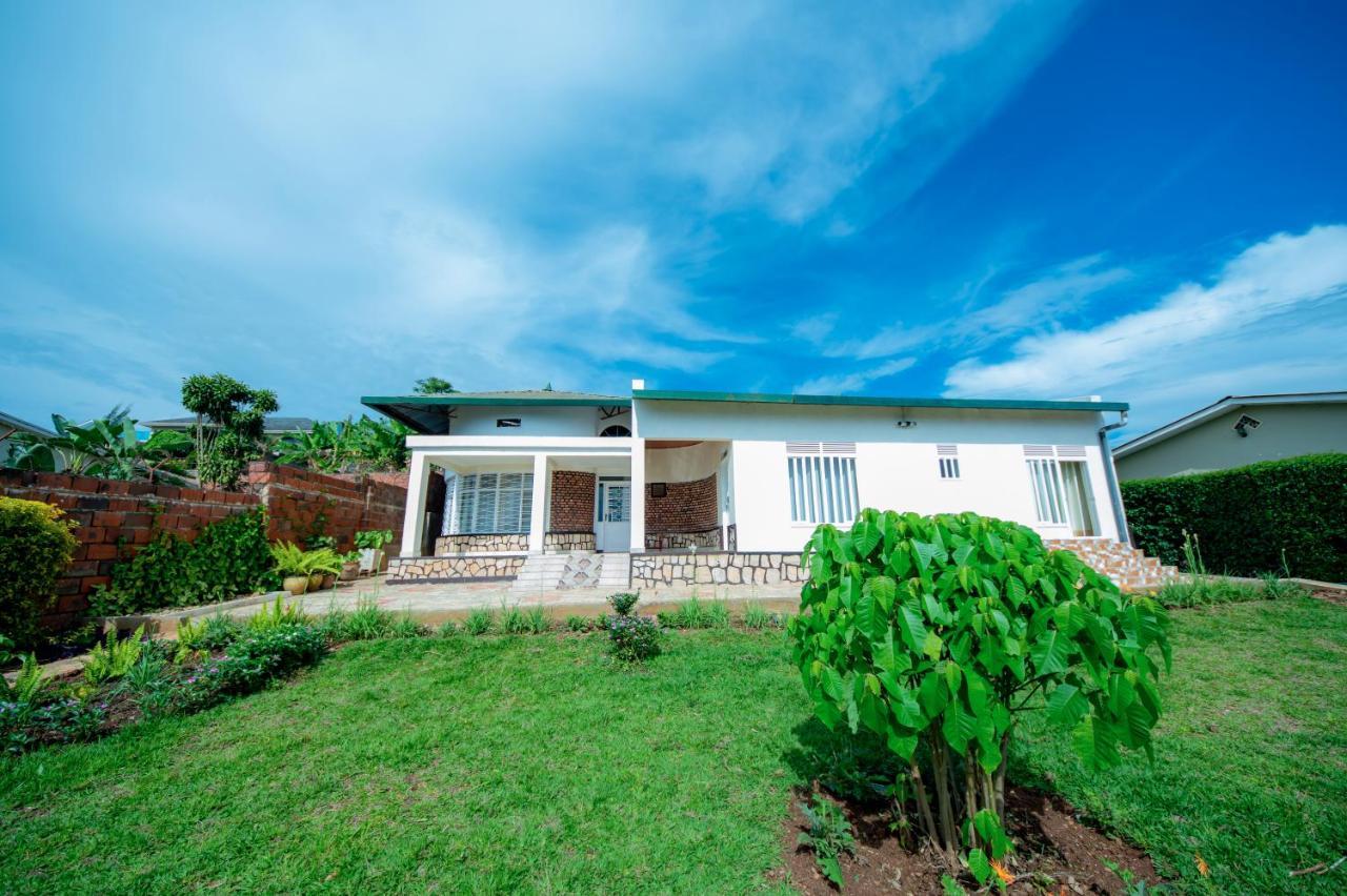Nazareth Guest House คิกาลี ภายนอก รูปภาพ